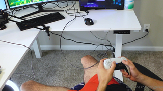 Izzy Green Interrupts Gamer Boyfriend And Rides His Dick Onlyfans Leak