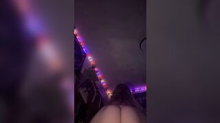 Luckyasaducky Aka Luciesdead Twerking In Slow Mo With W Butt Plug Onlyfans Porn Video