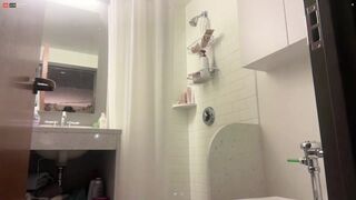 Emily Cocea Fanfix Livestream Taking A Shower In Bikini Leaked Video