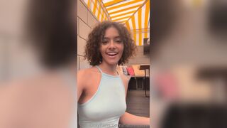 Naomidaze Curly Hair Babe Masturbating Her Pussy Clit Leaked Onlyfans Porn
