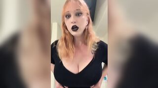 Brynnwoods Aka Valkyrie Brynn Dropping Her Big Goth Tits Out Leaked Video
