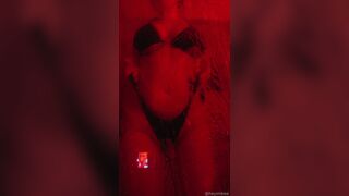 Hey I M Bee AKA Heyimbee Big Booty And Tits Squeezing On Shower Girls Onlyfans Video