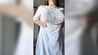 Christina Khalil Tits Flashed Lifts Up Her White Top Sex Tape Leak