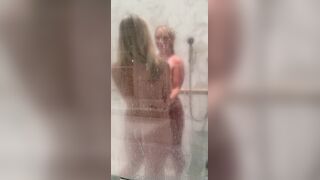 Nora Rose AKA Norarosejeanxx With Missjoyy Lesbian Shower Pussy Play Onlyfans Leak