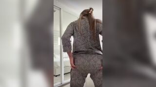 Piper Rockelle Stripping Her Pajamas Reveals Black Seethrough Lingerie Onlyfans