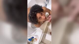 Angel Fernandez Giving Head In Bathtub Onlyfans Leak