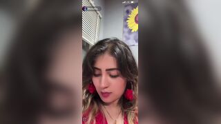 Mexicatrachita.50 shows her tit on TikTok liveslip