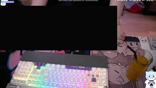 Linechu Femboy Accidental Bulge From A Handcam Stream Leaked