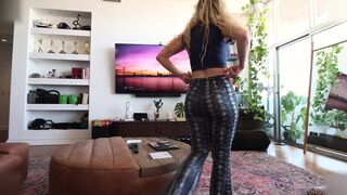 Dani Day Takes Girthmasterr’s Thick Cock On The Sofa