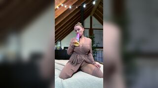 Kaliknockers Color Full Grippy Dildo Fuck With Her Tits Out Onlyfans