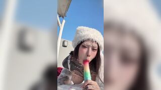 Bigcatmia Fucks A Vibrant Dildo Under The Sunlight