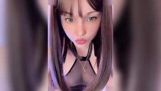 Hidori Rose Slathers Oil And Pleasures Herself