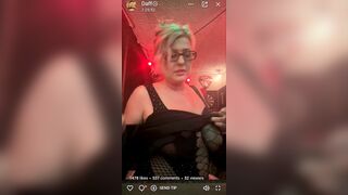 Shaneanddaff Flashing Her Big Nude Tits On Live Onlyfans Stream