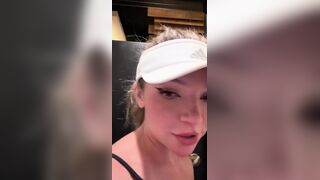 BougieBb Teases With Fingering In A Fitting Room