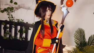 Zirael Rem Takes A Cock In Her Ass While Dressed As Megumin