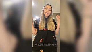 Mafershof Soaks Her Bald Pussy With Juices
