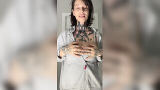 Roma Army AKA Chloe Sunderland Rides Pussy On A Pink Dildo In Shower Onlyfans