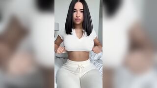 Urbabydollxo Drop Her Big Nude Melons Out